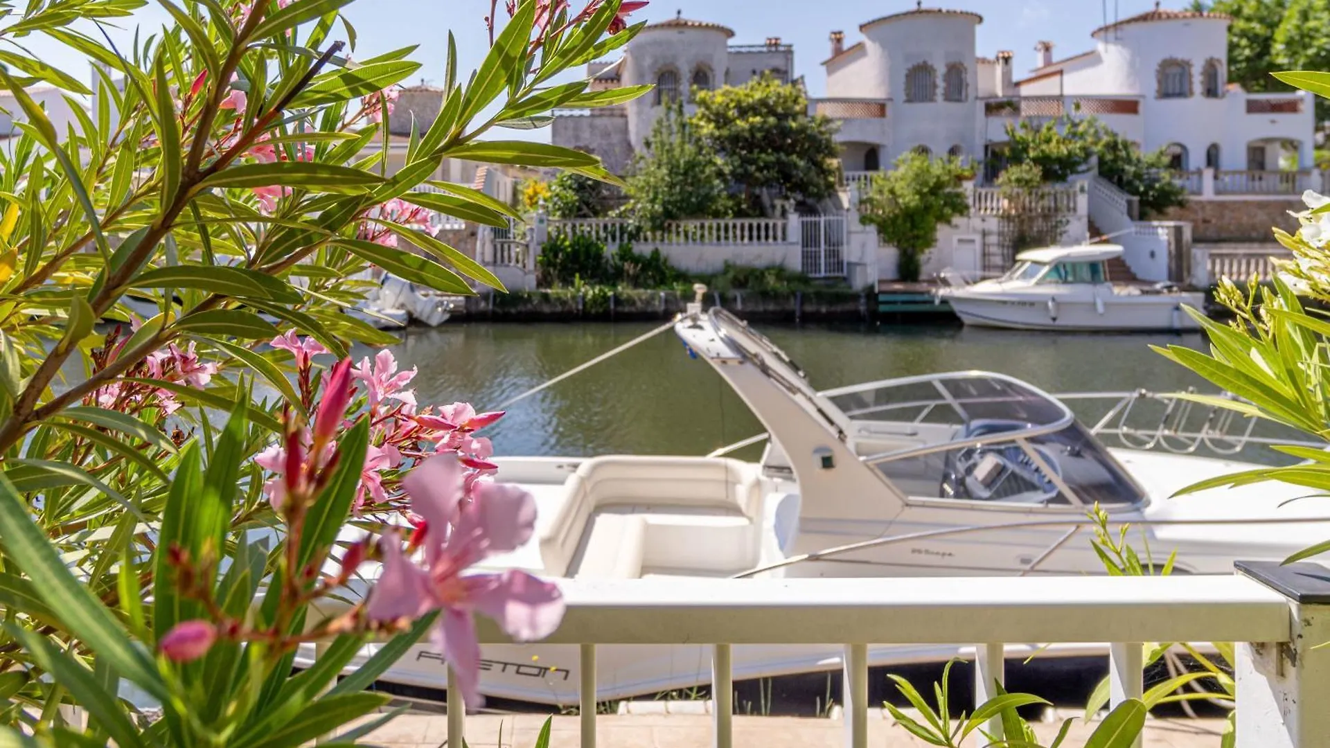 Jouvacations Villa 2 Freser Empuriabrava Španělsko